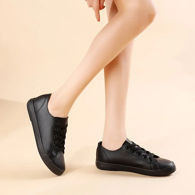 Men Women Shoes Fashion Couple Skateboard Shoes High Quality Leather Casual Shoes Lace Up Vulcanized Shoe Couple Sneakers Flats