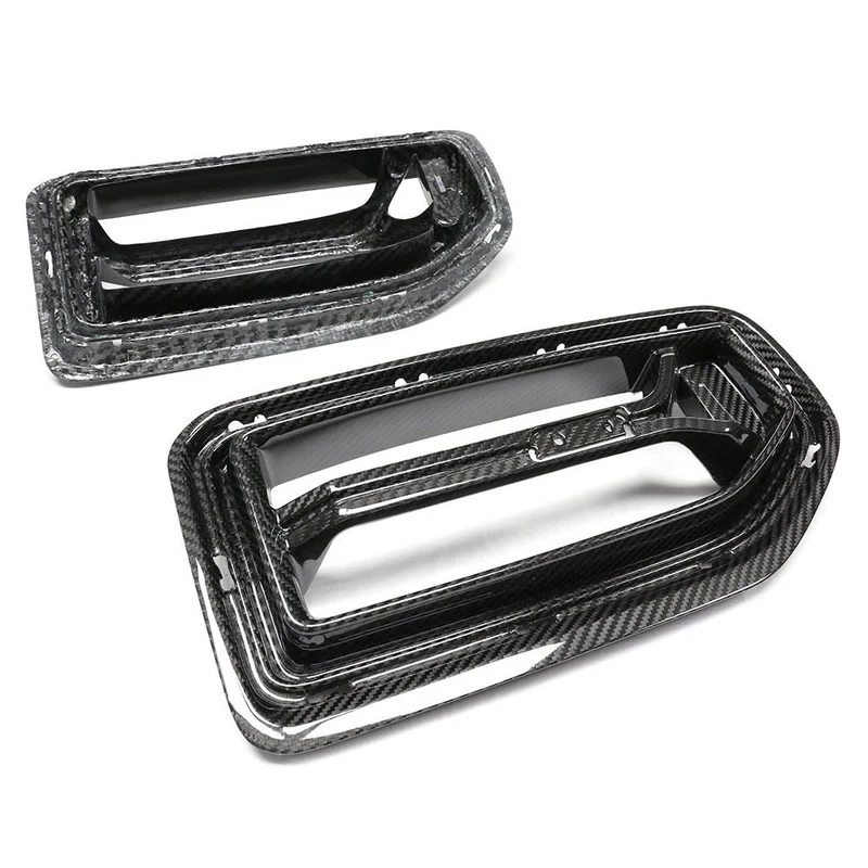 

An automotive parts has introduced a dry carbon fiber front bumper trim and grille M2 G87 2023-2024 model.