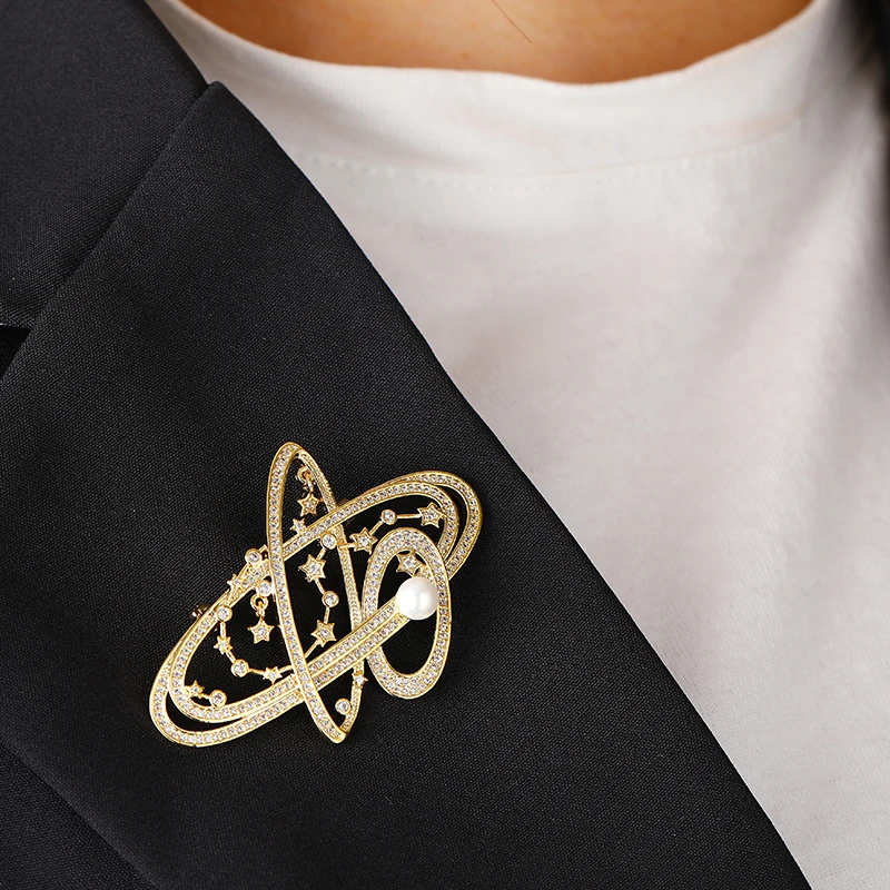 

Personality Copper Galaxy Pins Full Zircon Paved Brass Star Brooches For Backpack Dress Jewelry Festival Gift Gold Silver Tone