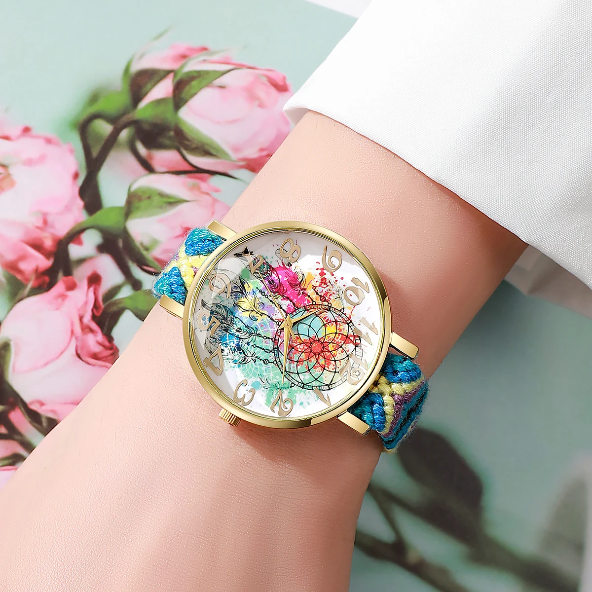 1pcs Women's Gift Watch Fashion Casual Personalized Digital Dial Trendy Classic Quartz Watch ( Box Not Included)