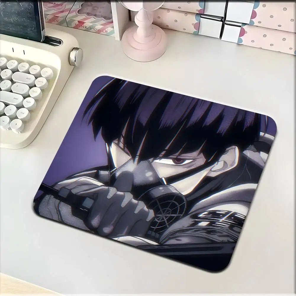 Kaiju No. 8 Soshiro Hoshina Anime Mousepad Small LockEdge Mouse Pad For Gamers Computer Desk Pad Rectangular Anti-slip Rubber