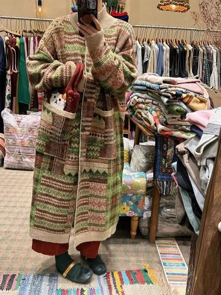 

Вязаные платья без рукавов: летние, женские, зимние, утепленные, однотонные, с воротником-стойкой, с оборками, с круглым вырезом, высококачественные, с капюшоном, с бахромой