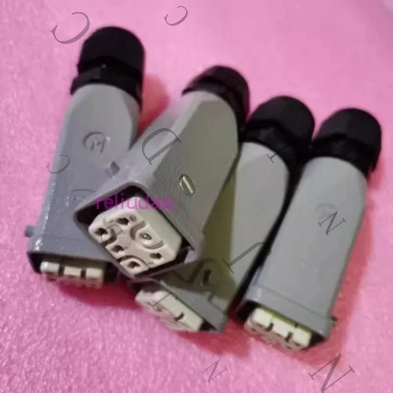 HAN-Q5/0-F Female Connector Crimp Type 16A 230V 09120053101