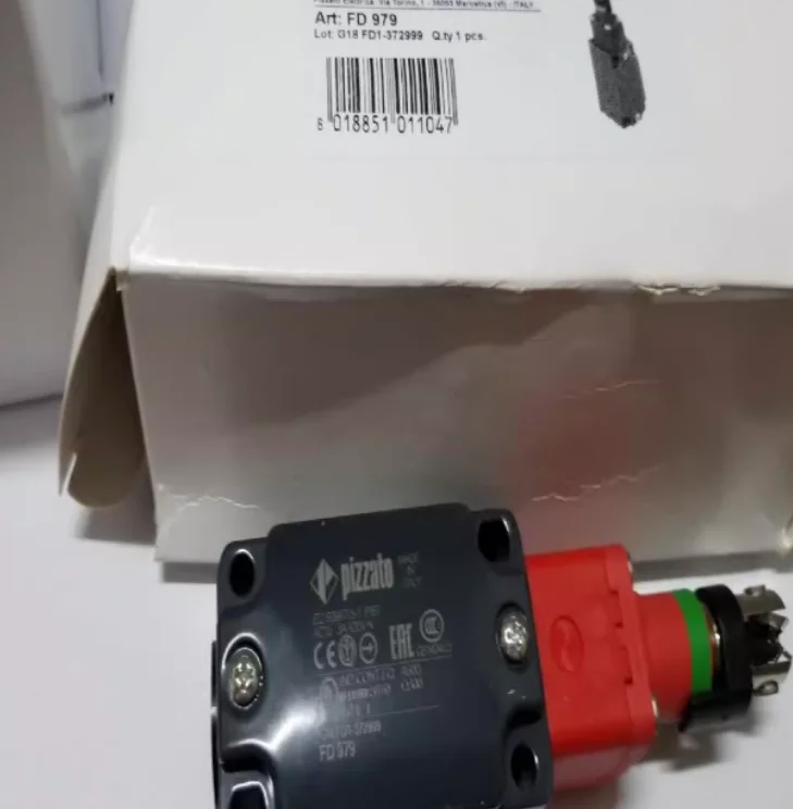 

New original Pizzato FD 979 limit switch