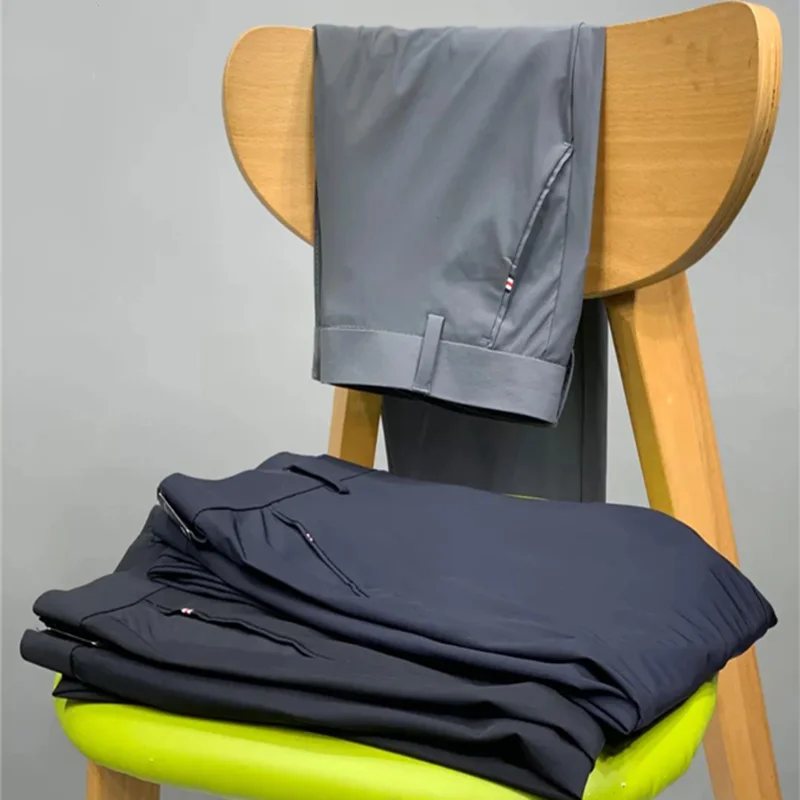 

Ultra-Comfortable Summer Men's Lightweight High-Elastic Breathable Busin Casual Pants Straight Leg Lightweight Milk Silk