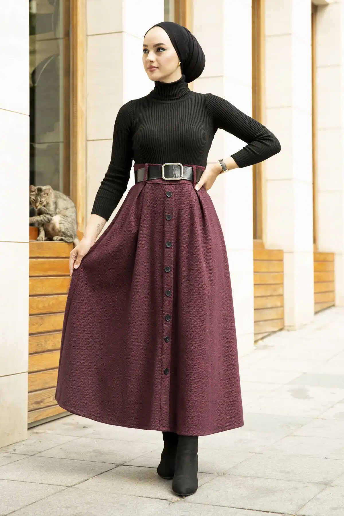 

Button Detail Skirt MD Light Burgundy