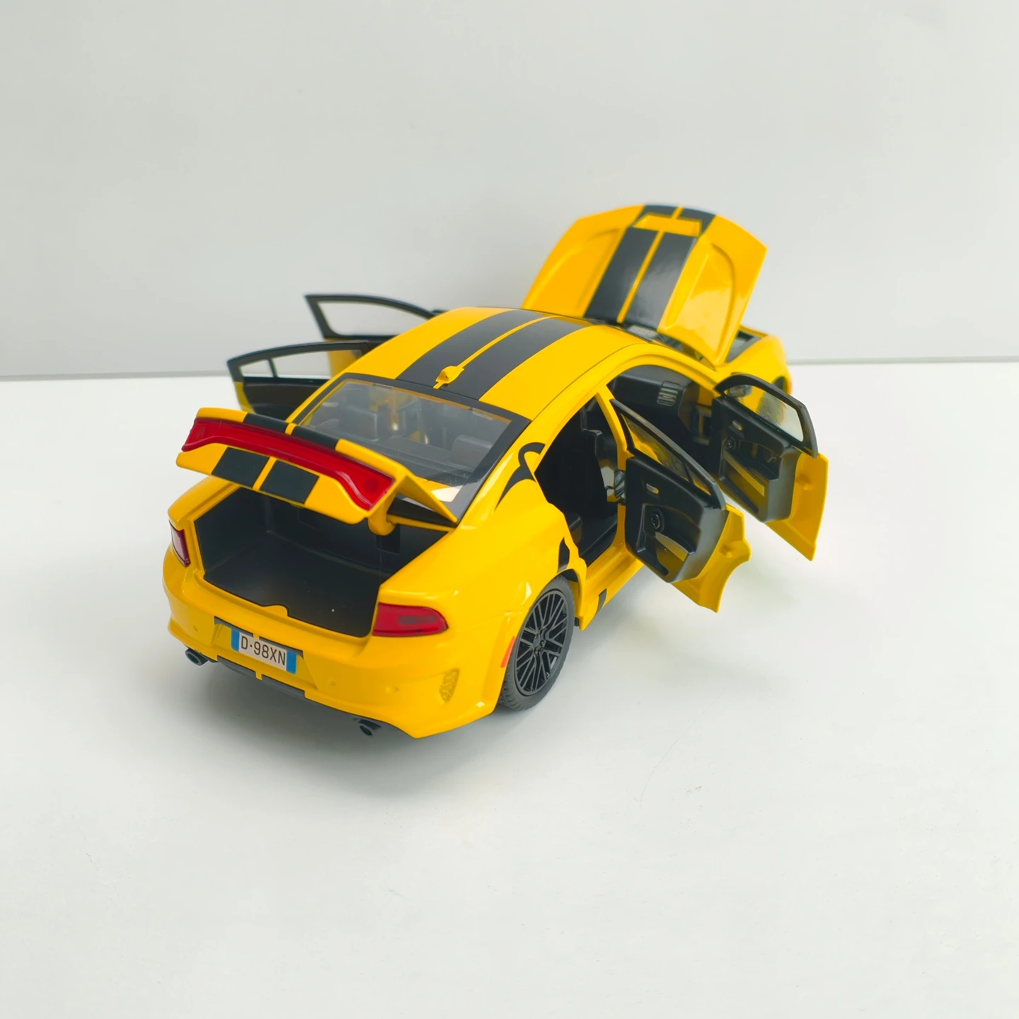 1: 24 simulation Dodge Hellcat SRT modified alloy car model, doors and engine hood, trunk can be opened with sound and light