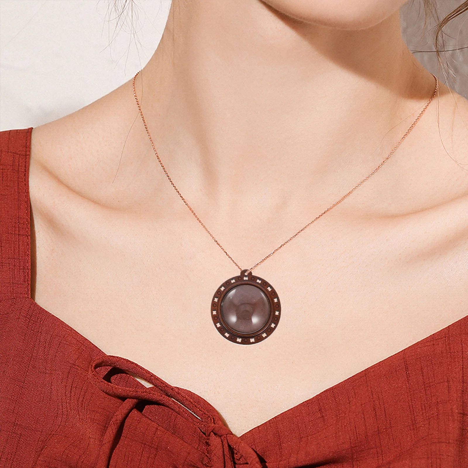 

32Pcs Round Pendant Trays Wooden Retro Necklace DIY Jewelry Accessories 25mm 30mm Glass Patch Multi-Use Custom Crafting Supplies