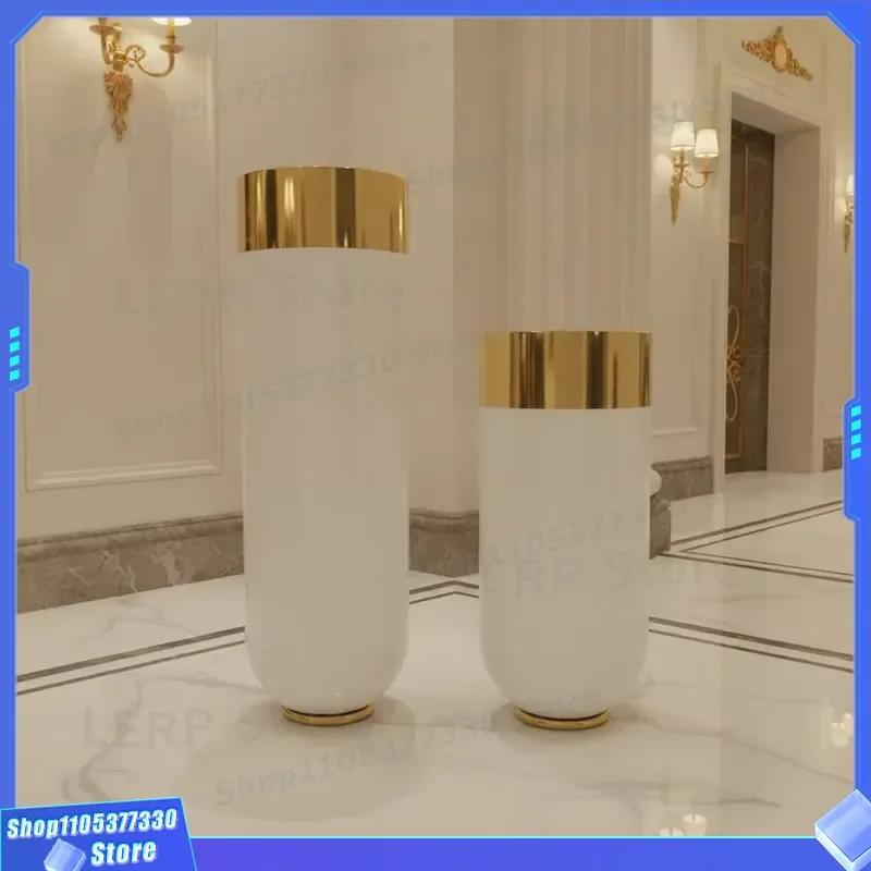 Large Gold Metal Floor Vase Modern Luxury Tall Decorative Pot for Home Garden Outdoor Indoor Elegant Decoration Stand Tall