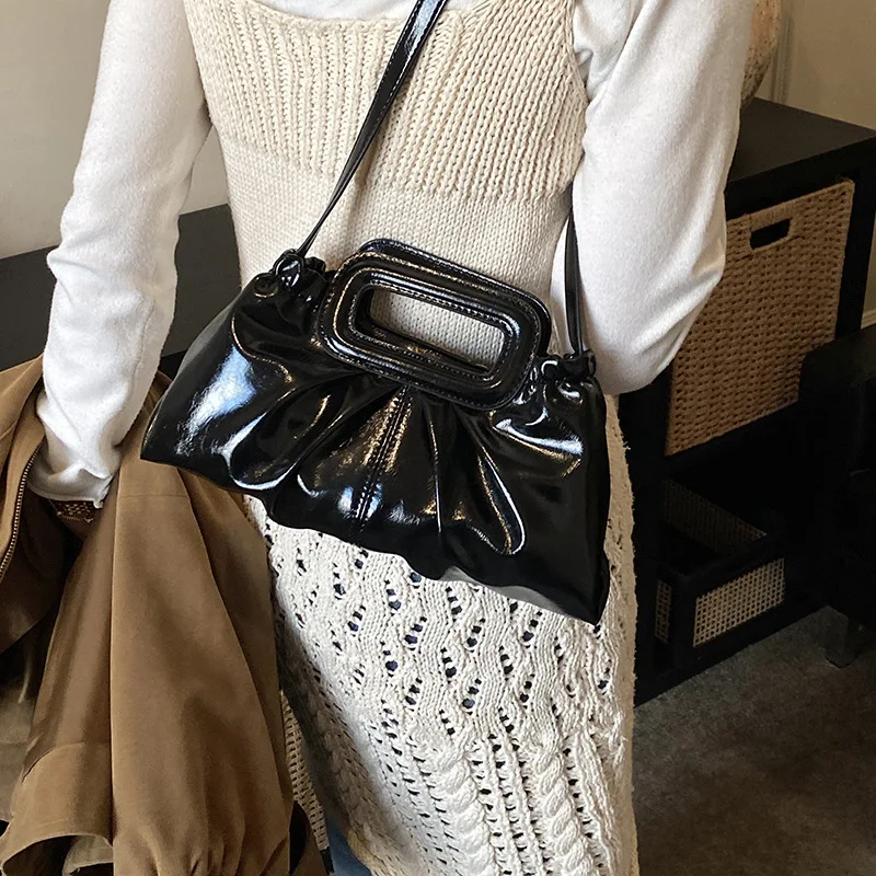 

Новая модная городская роскошная женская сумка, новинка зимы 2026, трендовая плиссированная сумка на плечо, большая вместительная повседневная универсальная сумка-тоут