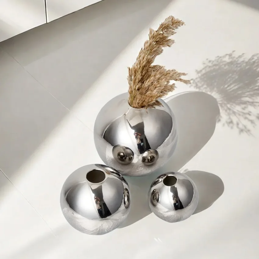 Luxury Galvanized Silver Ball Ceramic Vase Living Room Dining Table Art Vase Plant Flower Flower Arrangement Countertop Ornament