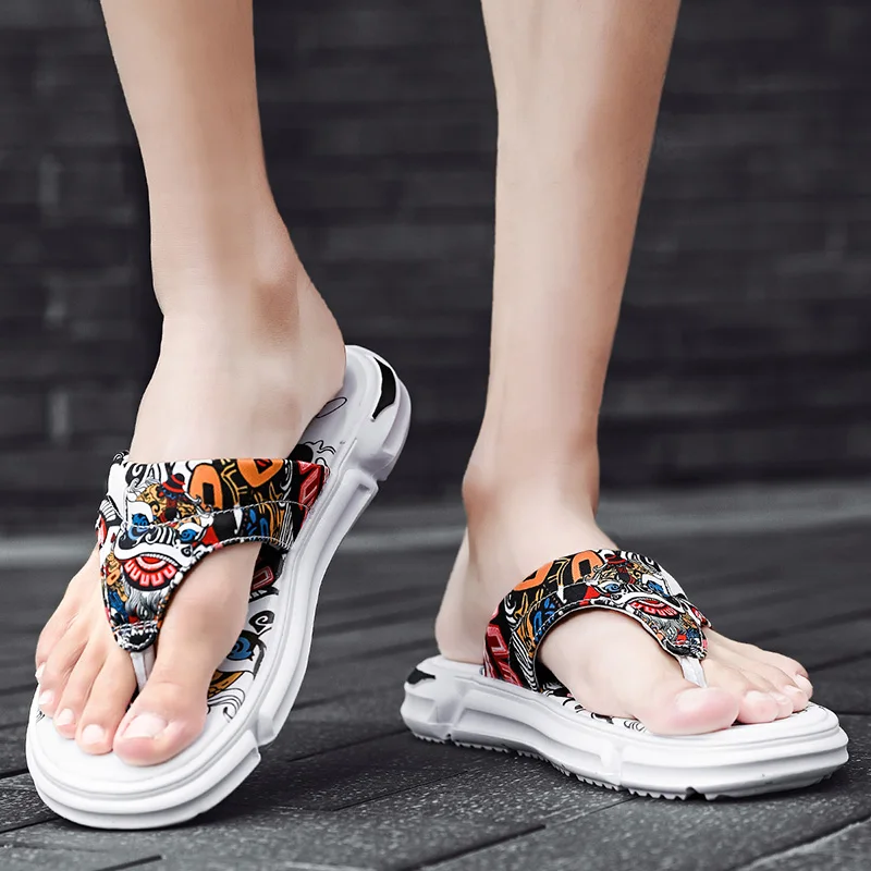 Men Fashion Slippers Indoor Outside Street Beach Style Couple Style Flip Flops Non-slip Soft Light Summer Slippers Casua