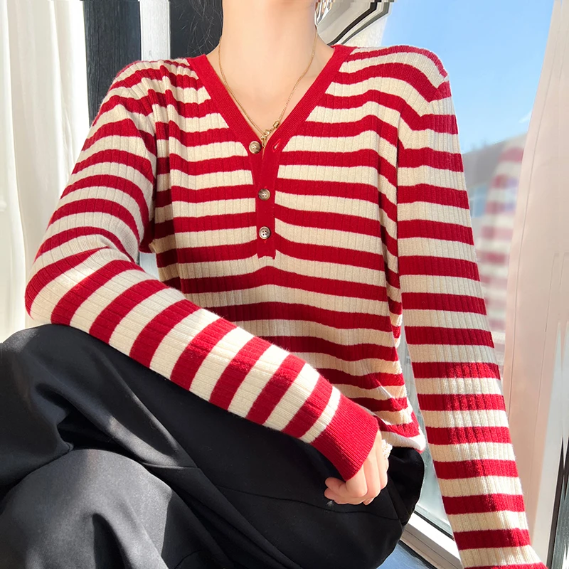 

Autumn Winter Women's Small V-Neck Cardigan Sweater Women's Fashion Casual Colorful Striped Knitwear Buttons