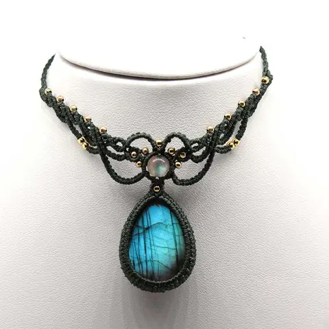 Handmade Rope Braided Macrame Crystal Stone Pendant Necklace For Women Natural Labradorite Weave Adjustable Necklace Jewellery
