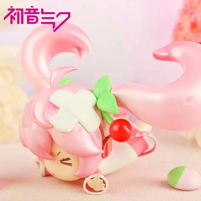 

Genuine Hatsune Miku Blind Box Kagamine Rin Len Kaito Meiko Mysterious Box Anime Fall Series Figure Collection Model Statue Toy