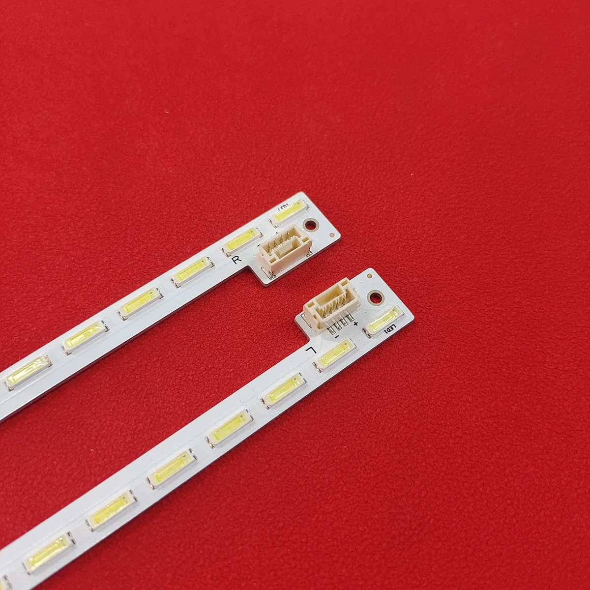 LED Backlight Strip CMKM_MB2S TX-L32E5E 32Y36R 32Y36L TX-L32EX34 TX-L32X5B VVX32H125G00 LE32HWD STM320A72-RIGHT