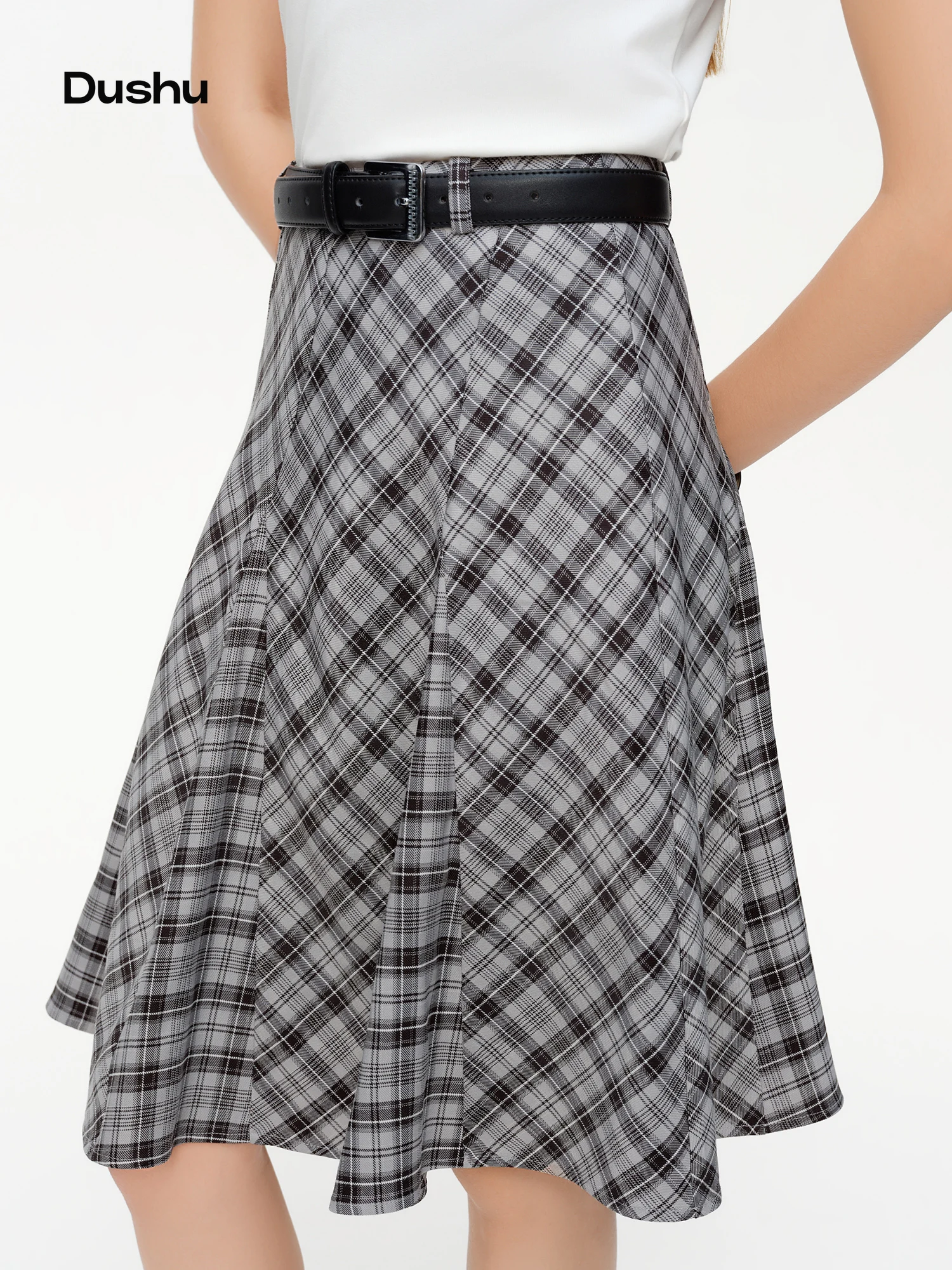DUSHU Women's Plaid A-Line Midi Skirt 2026 Spring Diagonal Panel Slim Fit Preppy Style Retro Classic Irregular Design Commuting