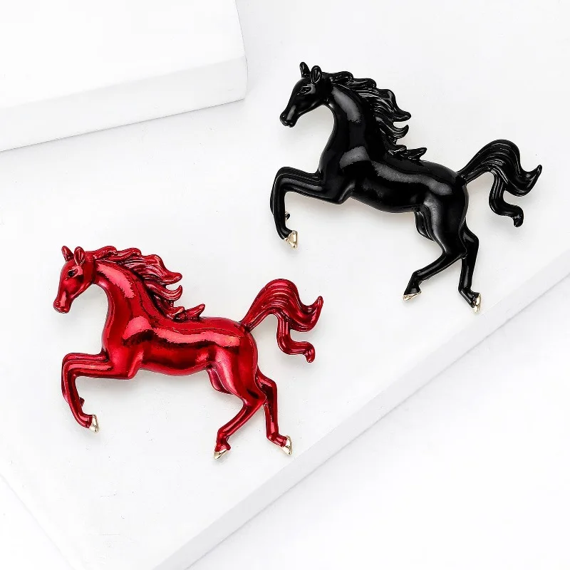 

Running Horse Brooch Shiny Enamel Animal Pin, Elegant Statement Lapel Pins For Clothes Bag Decor Gifts