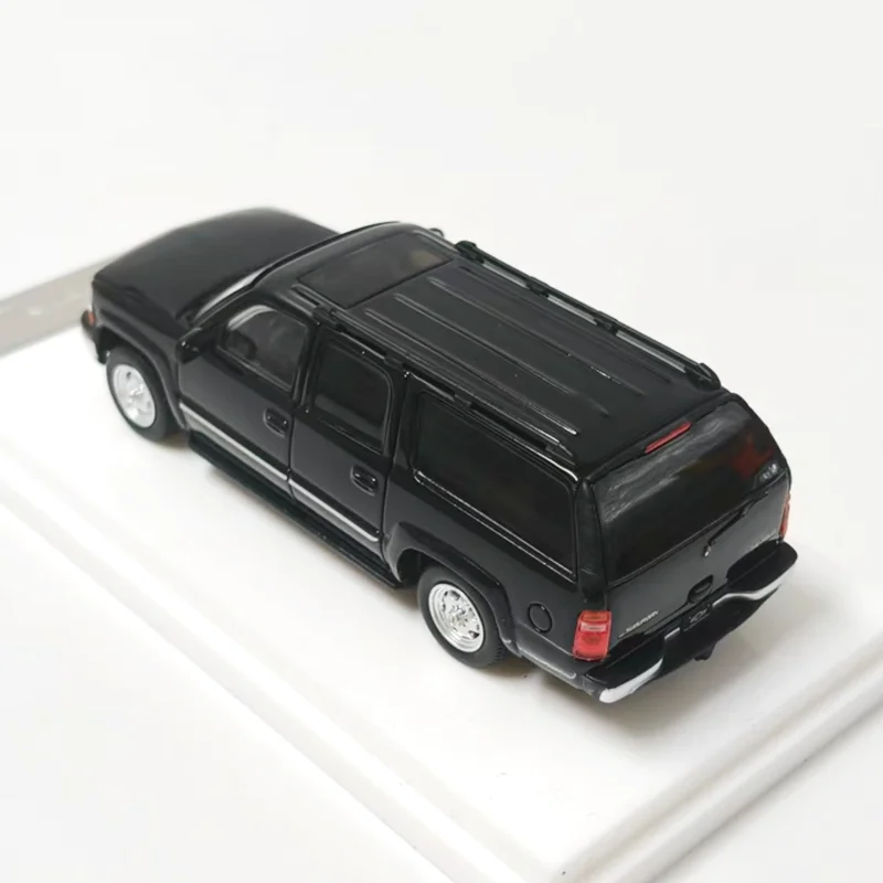 โมเดลรถจำลองอัลลอยด์ MK Diecast สเกล 1:64 รุ่นซับเบอร์บัน ปี 2003 ของสะสมสำหรับผู้ใหญ่และเด็กผู้ชาย ของตกแต่ง ของขวัญวันหยุด ของเล่น ตั้งโชว์
