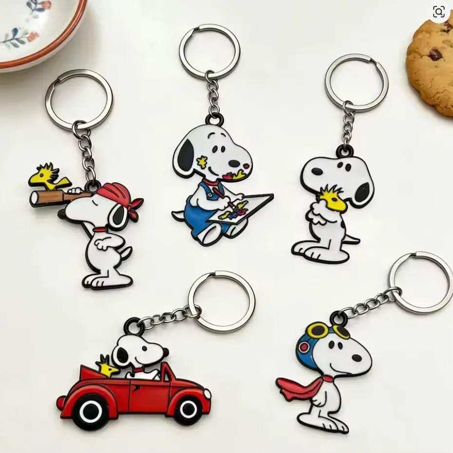 

Cute anime keychain, cartoon character metal alloy key ring, decorative cute car key ring, gift for friends on holidays