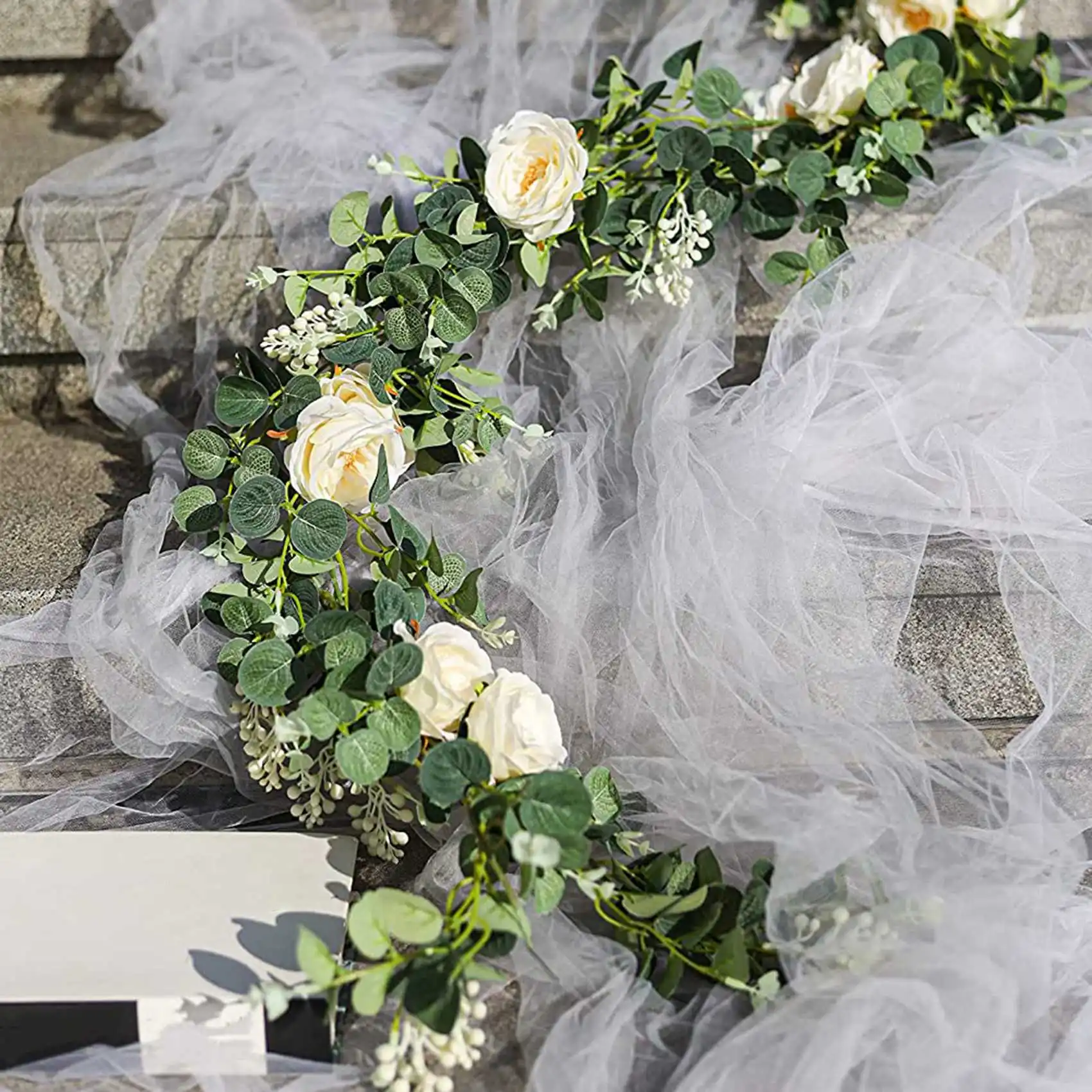 Guirxiété d'eucalyptus artificielle en vrac avec rose champagne, feuilles de vigne vertes, injFloral, lot de 2