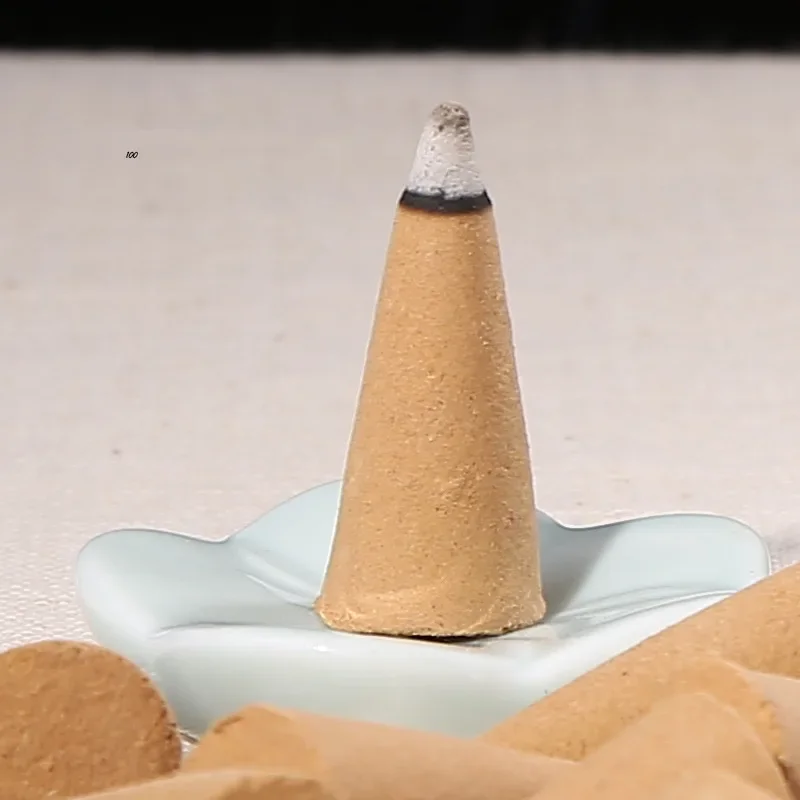 100 Stück Sandelholz-Räucherkegel für den Innenbereich, Heimtextilien, Lufterfrischer, Aroma, reichhaltiger Duft für Zuhause und Meditation – Detail 7