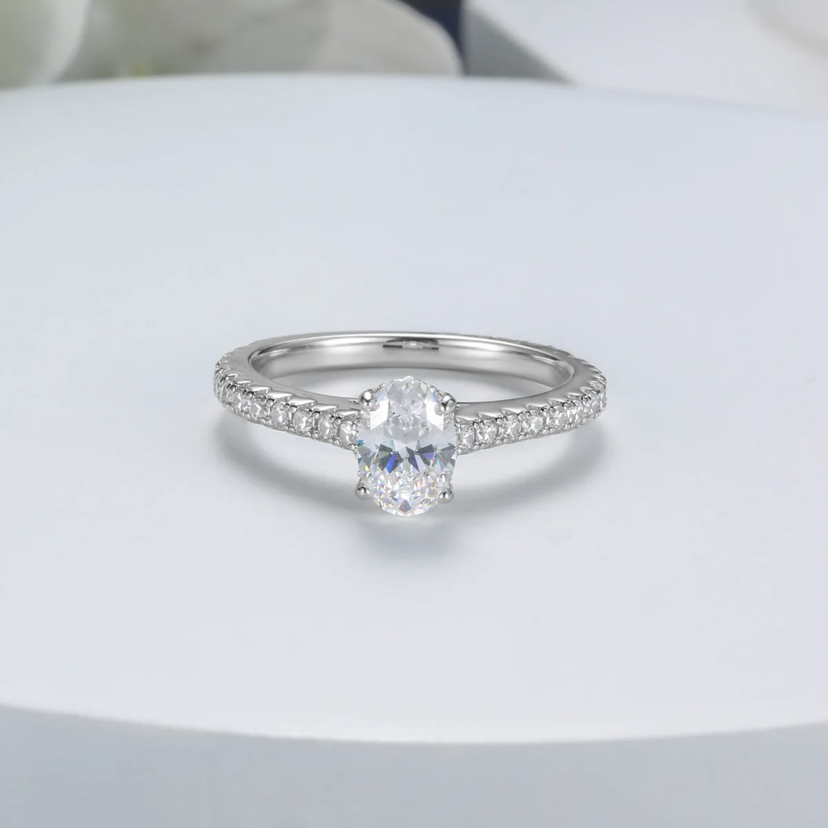 

S925 sterling silver female pigeon egg marriage proposal diamond ring special-shaped pigeon egg cut denier moissanite ring