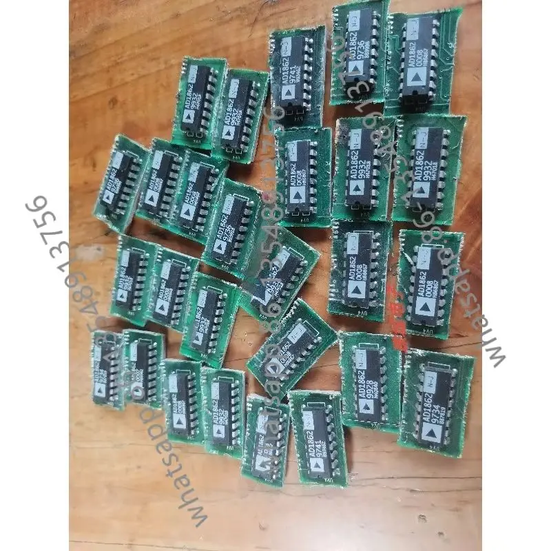 

AD1862N-J original imported disassembly double-column IC audio fever conversion, quality assurance