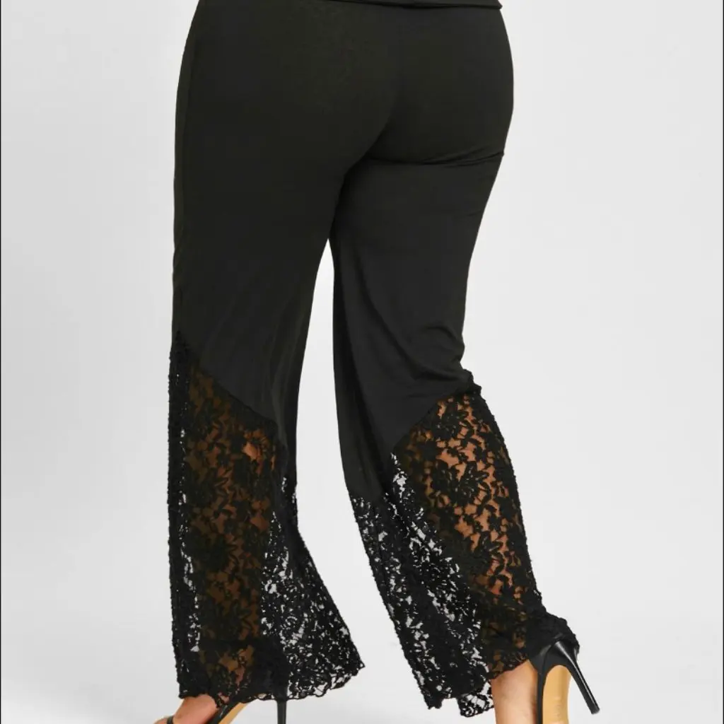 Spodnie damskie plus size z szerokimi nogawkami, z koronkowymi detalami, modne spodnie dla puszystych kobiet.