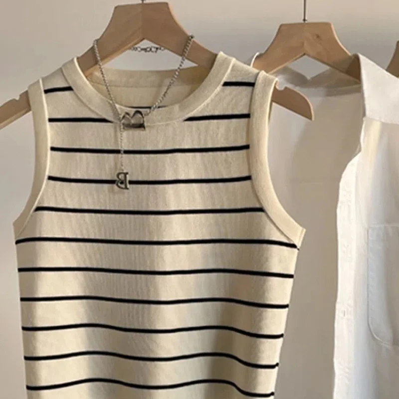 New Summer Casual Stripe U-neck Tank Tops Versatile Worn Outside Slim Knit Sleeveless Crop Tops Inner Layer Stretchy Camisole