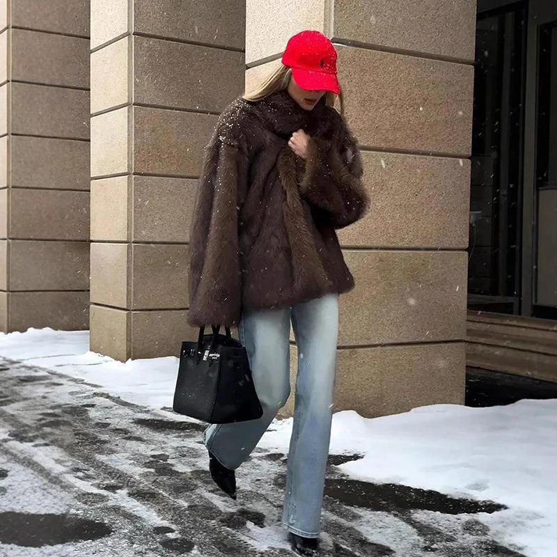 Women's Fashion Faux Fur Coat Super Hot Autumn Winter Women Short Faux Fox Fur Fluffy Jacket High Quality Ladies Furry Coats