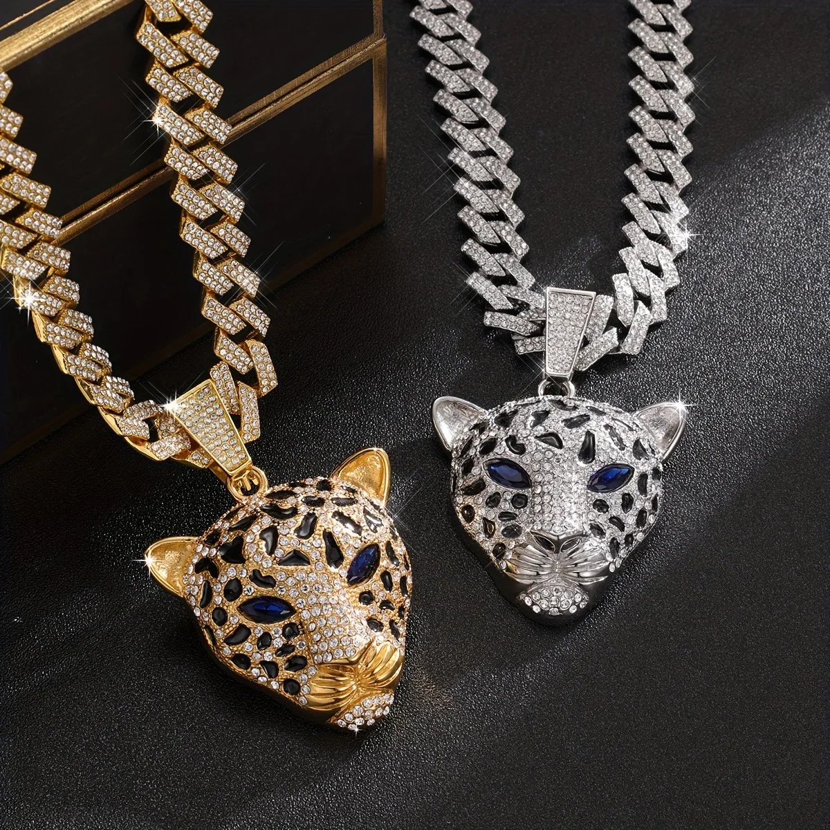 Leopard Necklace Zinc Alloy Diamond Leopard Head Pendant Personalized Luxury Cuban Chain Hip Hop Jewelry for Men and Women