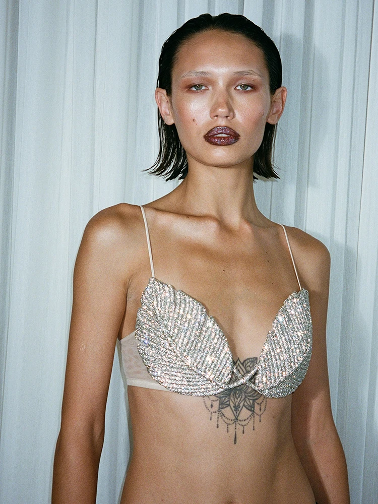 VC 파티 야외용 잎 디테일이 있는 멋진 패션 스트랩 브라 탑