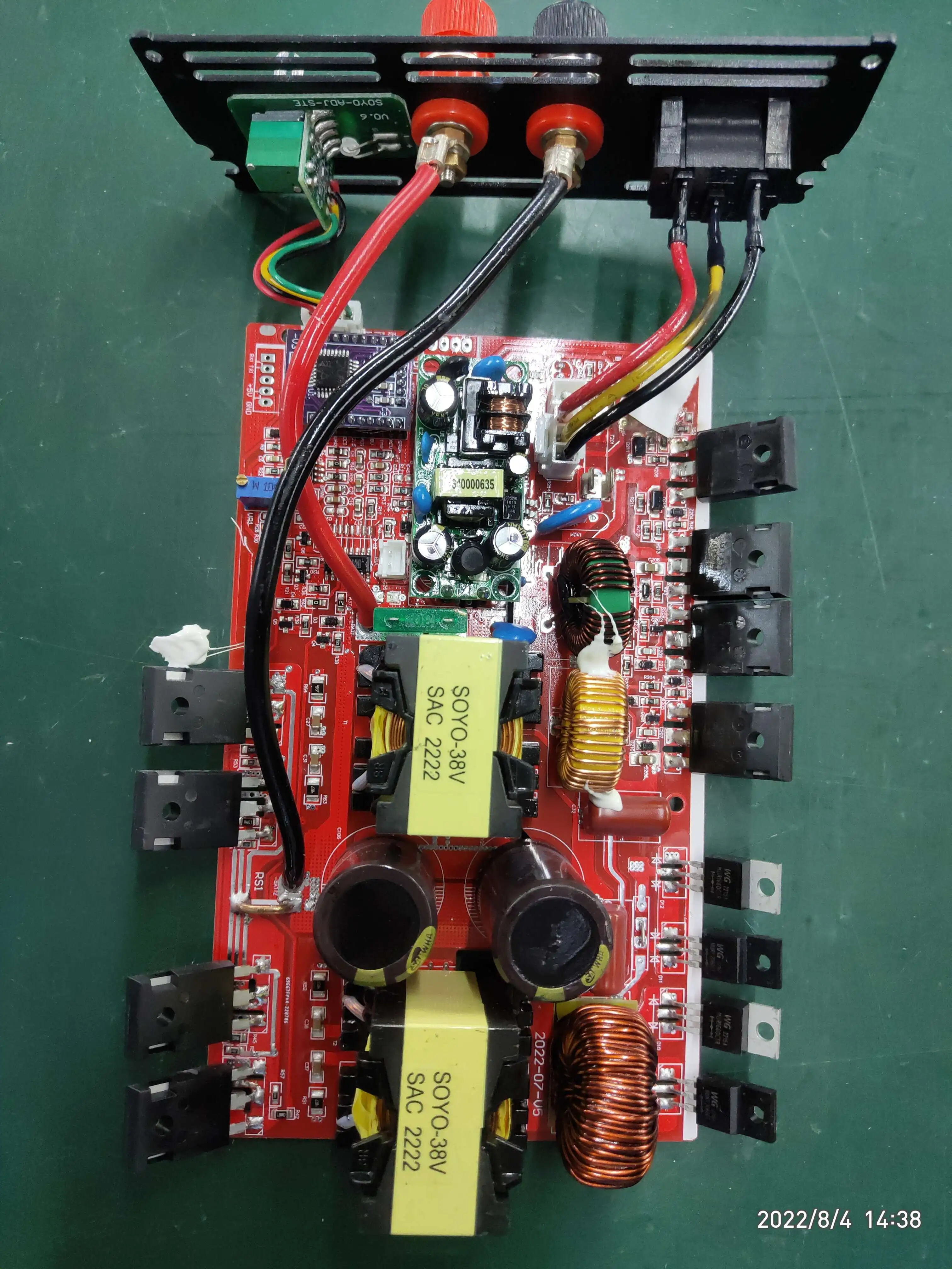 High-frequency 600W MPPT Solar Photovoltaic Grid Tie Inverter Adjustable Power Battery Discharge Micro Inverter Grid-tied Begin