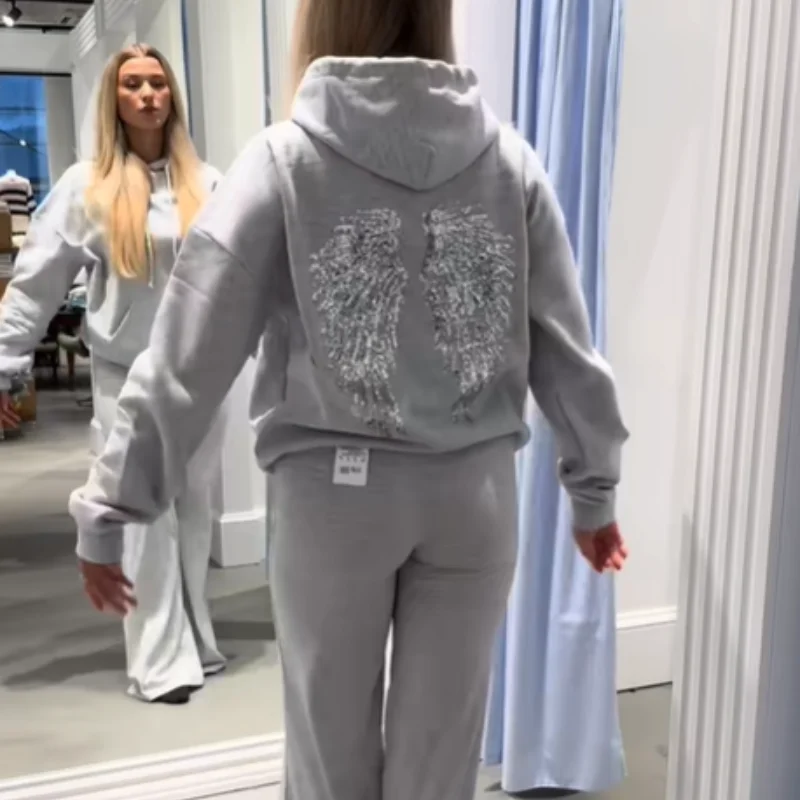 سترة نسائية موضة 2025 بغطاء للرأس مرقعة على شكل جناح أبيض وأكمام طويلة وجيب علوي للخريف والشتاء ملابس عالية الشارع #4