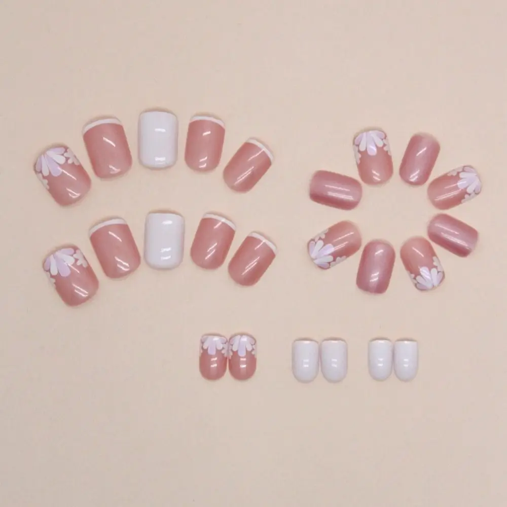 24 stuks korte ronde kunstnagels Franse roze kat Aurora bloemblaadjes volledige dekking afneembare Franse nageltips druk op nagels meisje manicure