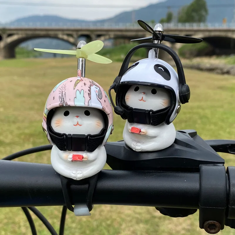 Ozdoby rowerowe, małe figurki kotów do samochodu, dekoracje do pojazdów elektrycznych i motocykli, bambusowe helmy helikopterowe, elec