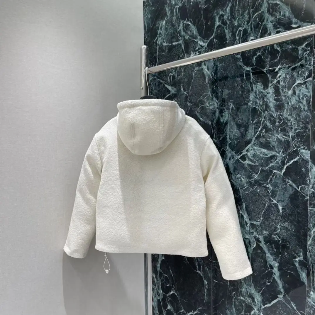 

Winter new elegant, simple, casual, versatile patchwork letter zipper pocket hooded jacket for women