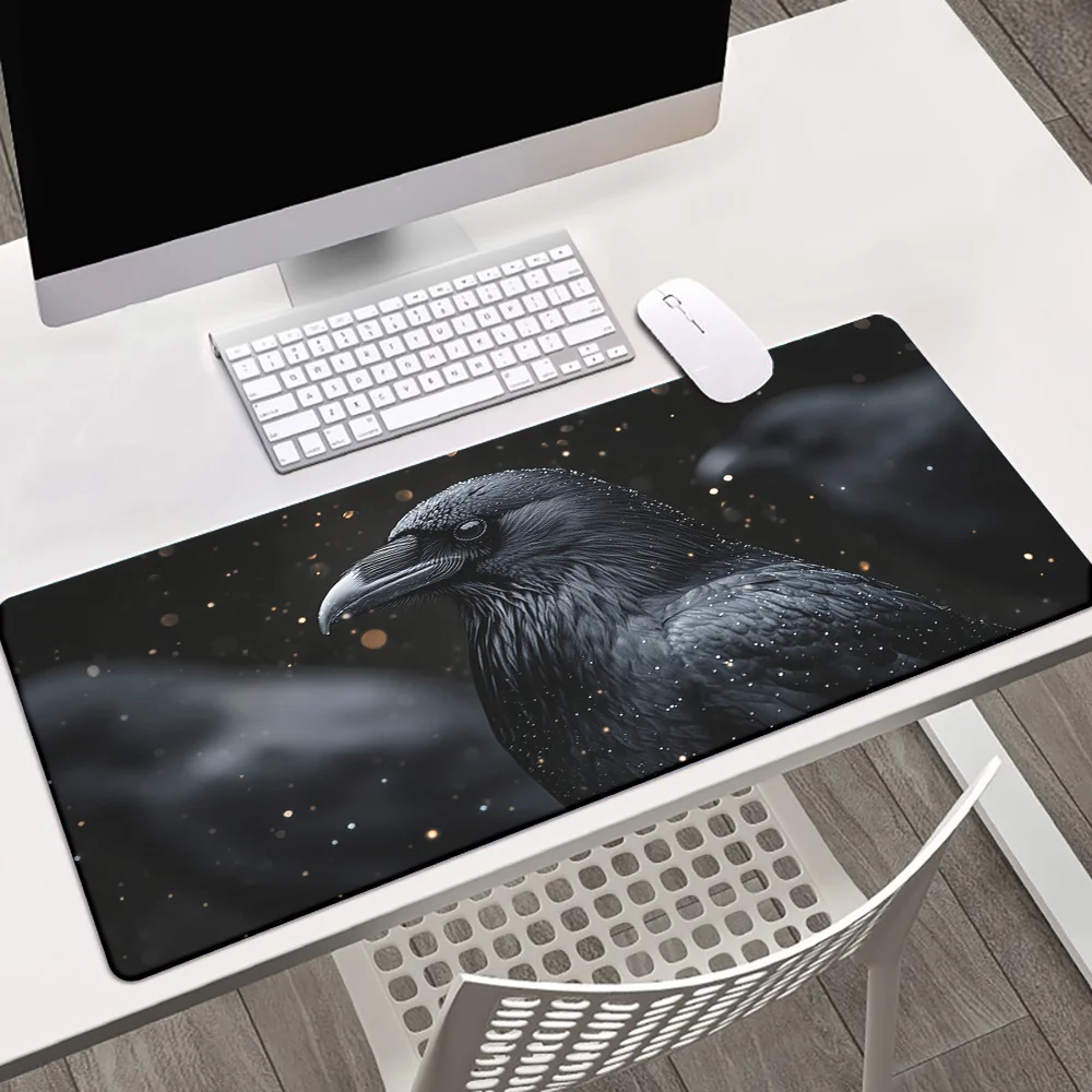 

Коврик для мыши с рисунком черной вороны, печать высокой четкости, резиновый материал, противоскользящий, моющийся, подходит для домашнего и офисного использования.