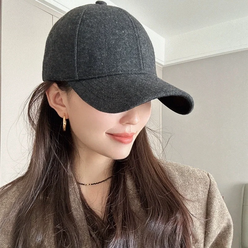 Fashionable Wool Hard-Top Baseball Cap—Warm and Cold-Resistant, Perfect for Outings, Outdoor Activities, and Sun Protection