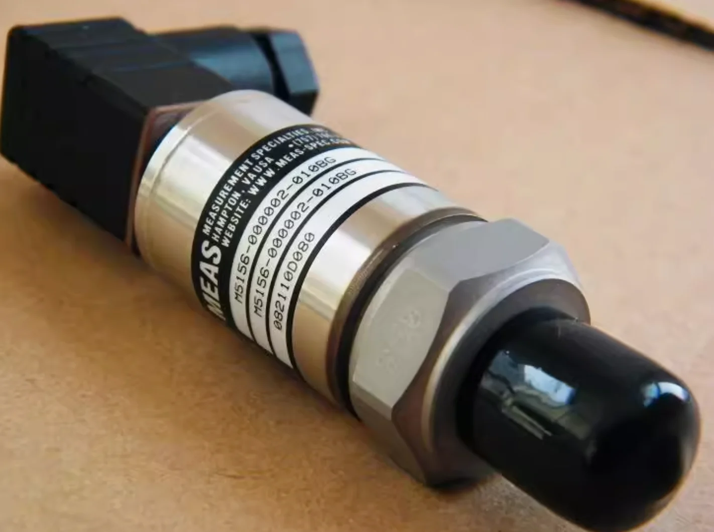 

M5156-000005-025BG Датчик давления промышленного класса MEAS Совершенно новый, оригинальный, быстрая доставка