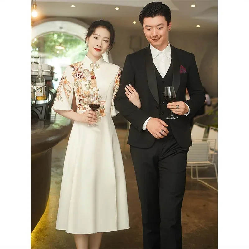 

Evening Dress Skirt Female 2023 New Meeting Light Luxury Niche High-End Luxury Chinese Cheongsam Can be Worn at Ordinary Times W