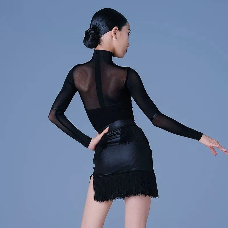 

Тренировочное платье для латинских танцев для девочек, комплект с длинными рукавами, дизайн с бахромой, полуюбка, женский профессиональный тренировочный костюм, новинка 2023 г.