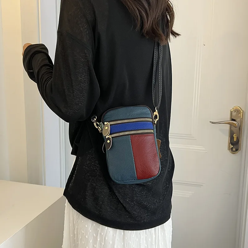 Lady Purse Cowhide Leather Mini Shell Bag for Women 2023 New Versatile Small Shoulder Mobile Phone Bag Random Shipment of Colors