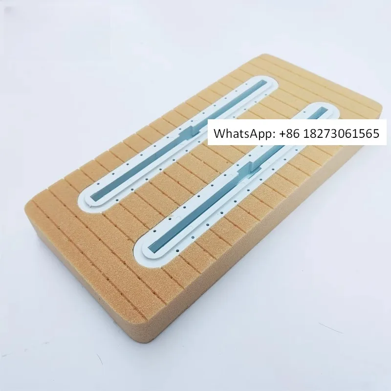 

High strength standard hydrofoil slot hydrofoil box