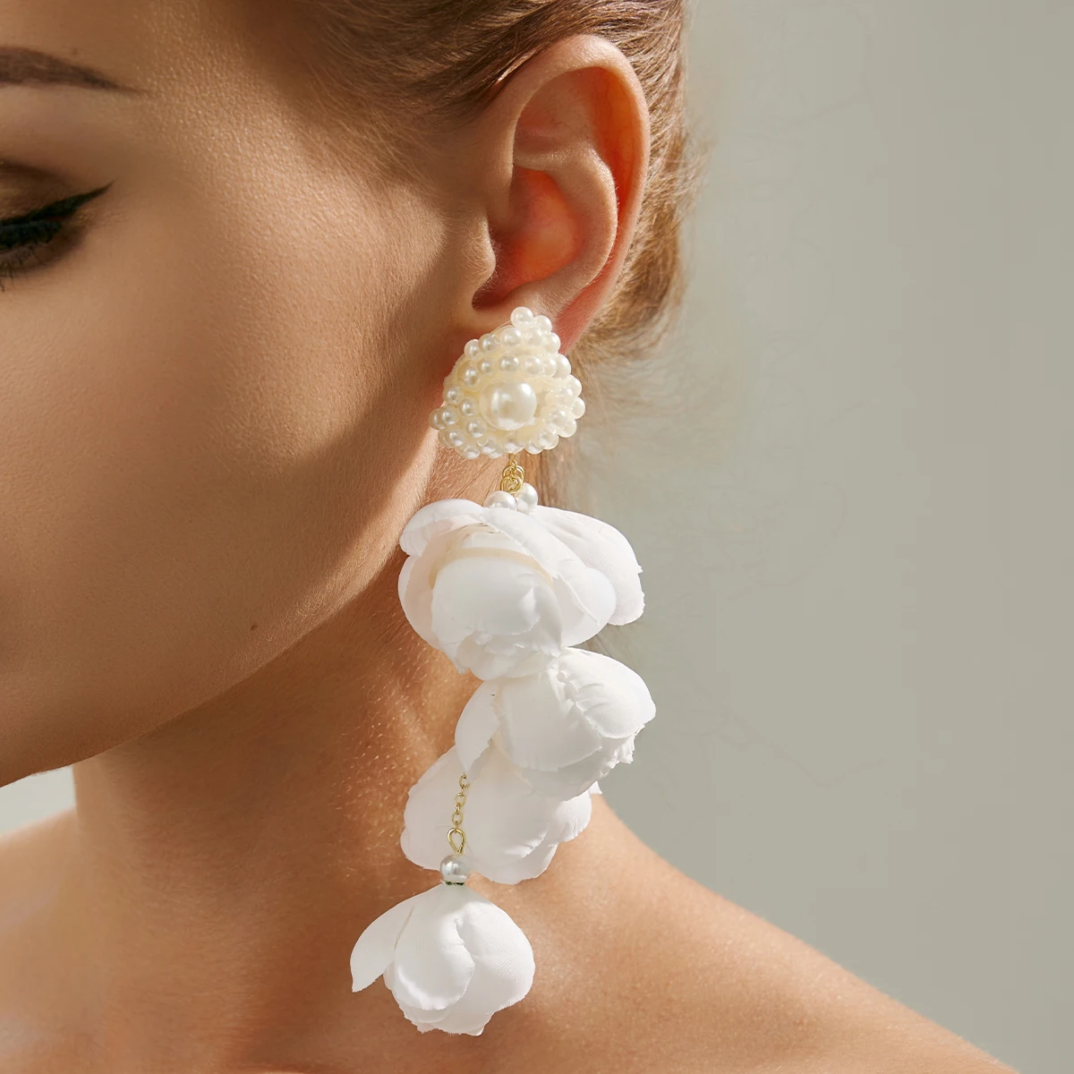 PuRui 5 Stile Elegante Imitation Perle Kunststoff Blume Tropfen Ohrringe Frauen Temperament Piercing Anhänger Ohrringe Hochzeit Schmuck