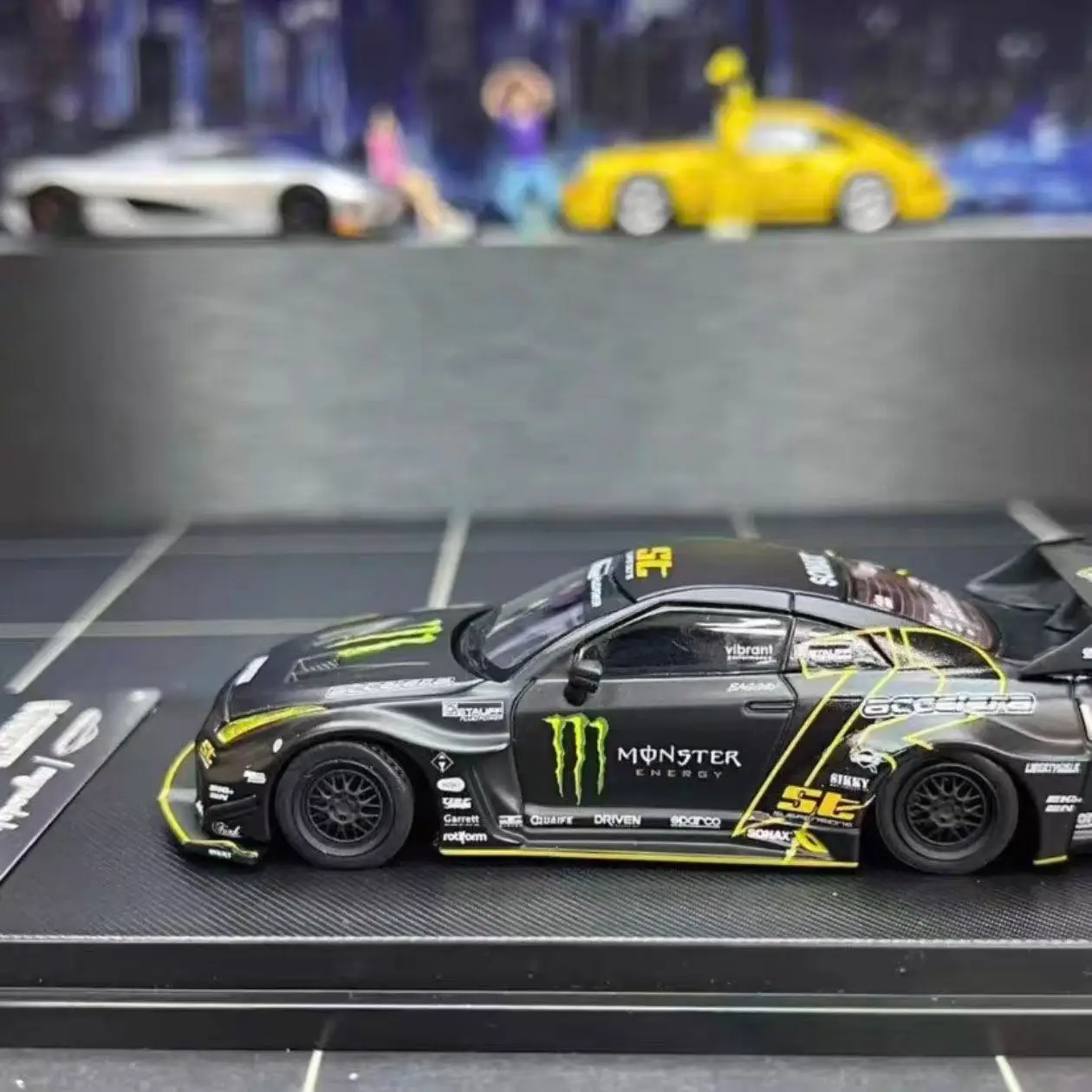 MC 1:64 Nissan GTR R35 Wide Body LB Alloy Car Toy Die-casting Metal Model Series Gift Boy Toy