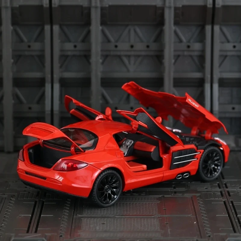For 1:24 Mercedes-BenzSLR alloy car model decoration door and hood trunk can open acousto-optic children's toys gifts collection