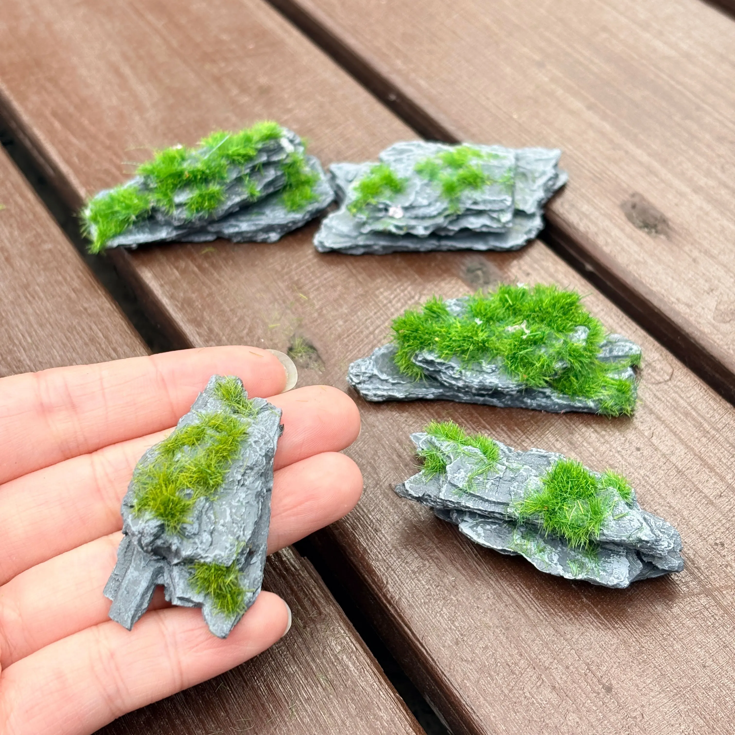 5pc Random Shape Irregular Simulation Rock for Micro-landscape, 4-6cm/1.57-2.36in Length Model Forest Rock Outdoor Decoration
