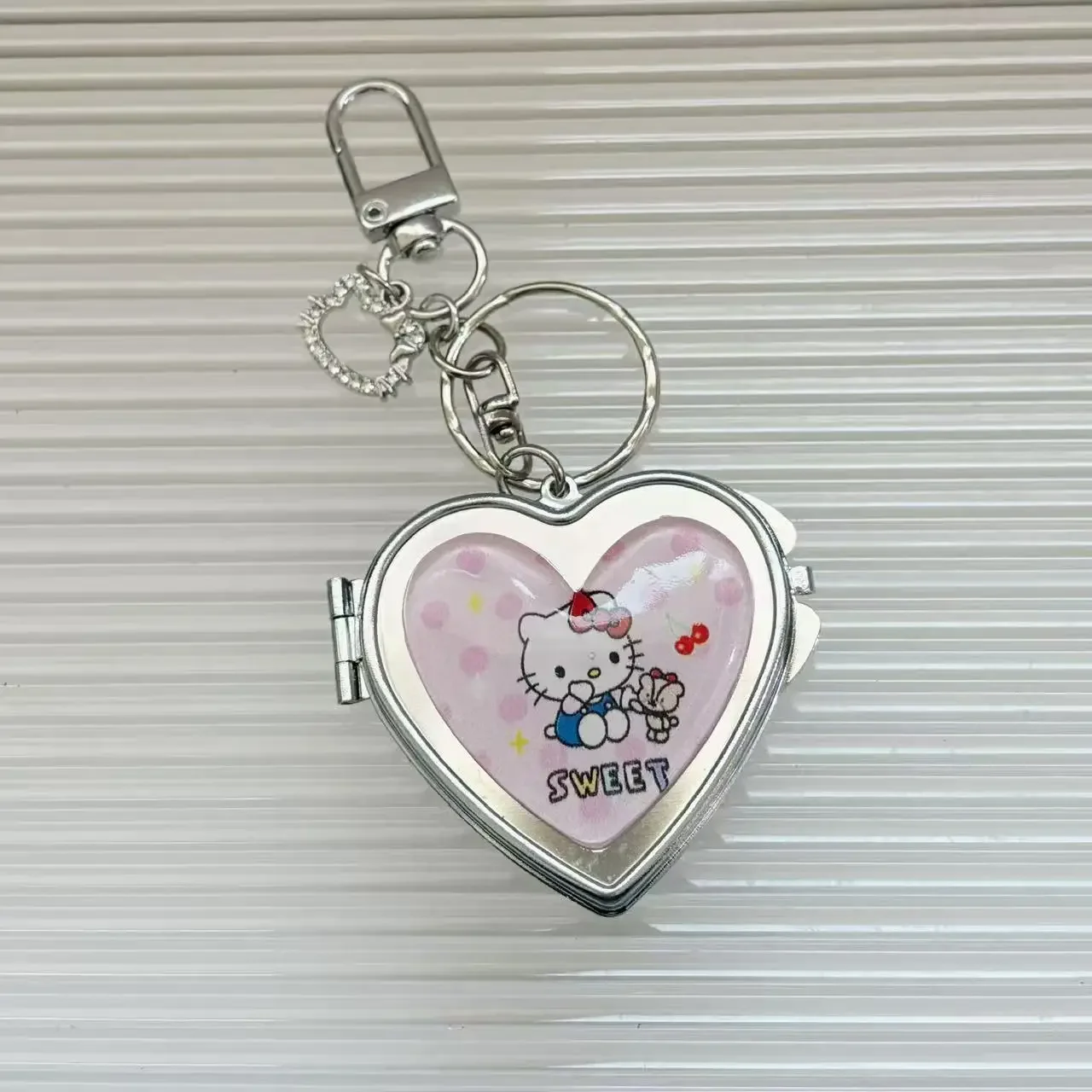 Korean Instagram Style Cute Cartoon  Love Portable Mirror Bag Pendant Makeup Portable Keychain Gift For Girlfriend - view 5